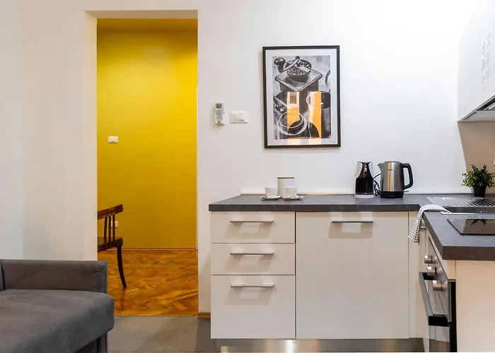 Apartment Tram For 4 Guests