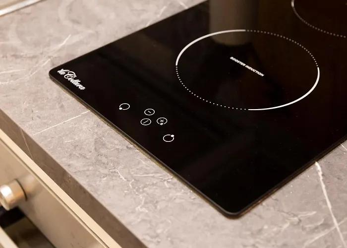 Tram For 4 Guests Apartment