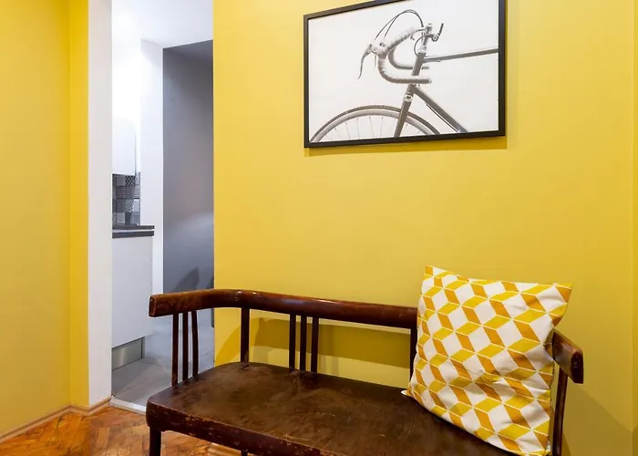 Tram For 4 Guests Apartment Trieste